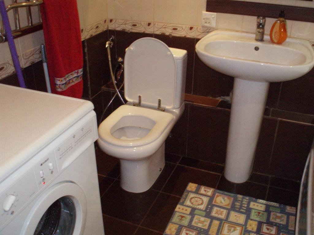 Apartment Studio On Mayakovskogo Avenue Zaporizhia Quarto foto